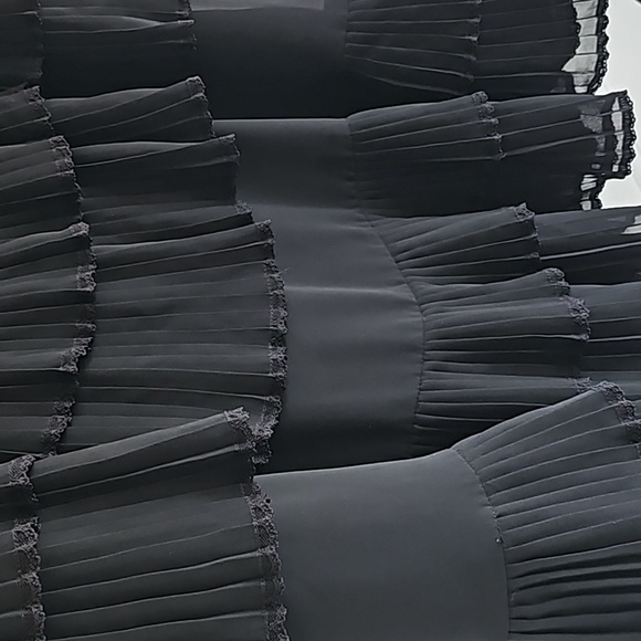 Express Frill Skirt - Picture 3 of 8